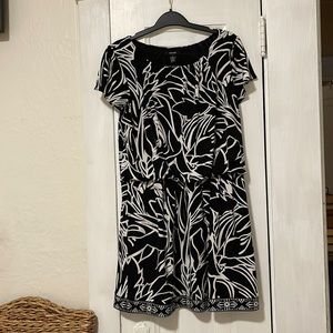 Alfani fun dress. Runs big.